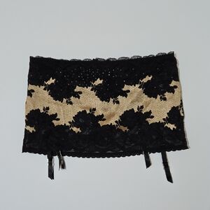 Victoria's Secret Vintage Very Sexy Seduction Garter Thong Skirt